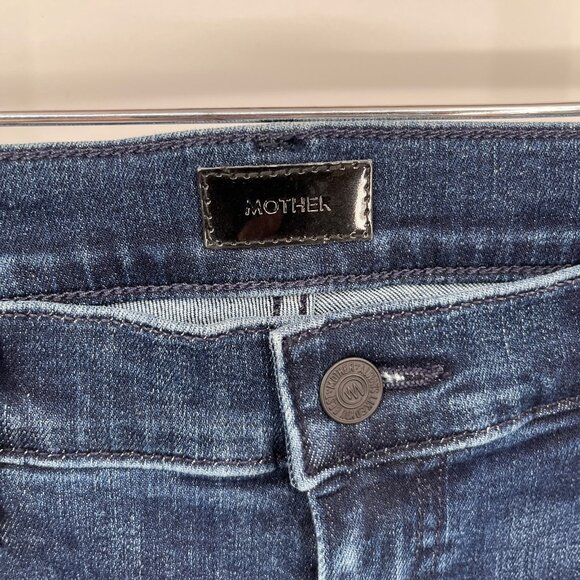 MOTHER The Weekender Fray Jeans Size 30 Flare Raw Hem Dark Wash USA Made - Picture 13 of 15